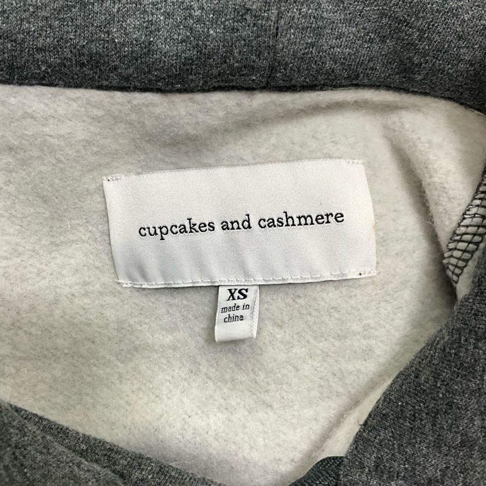 CUPCAKES And CASHMERE Jacket - Picture 5 of 6